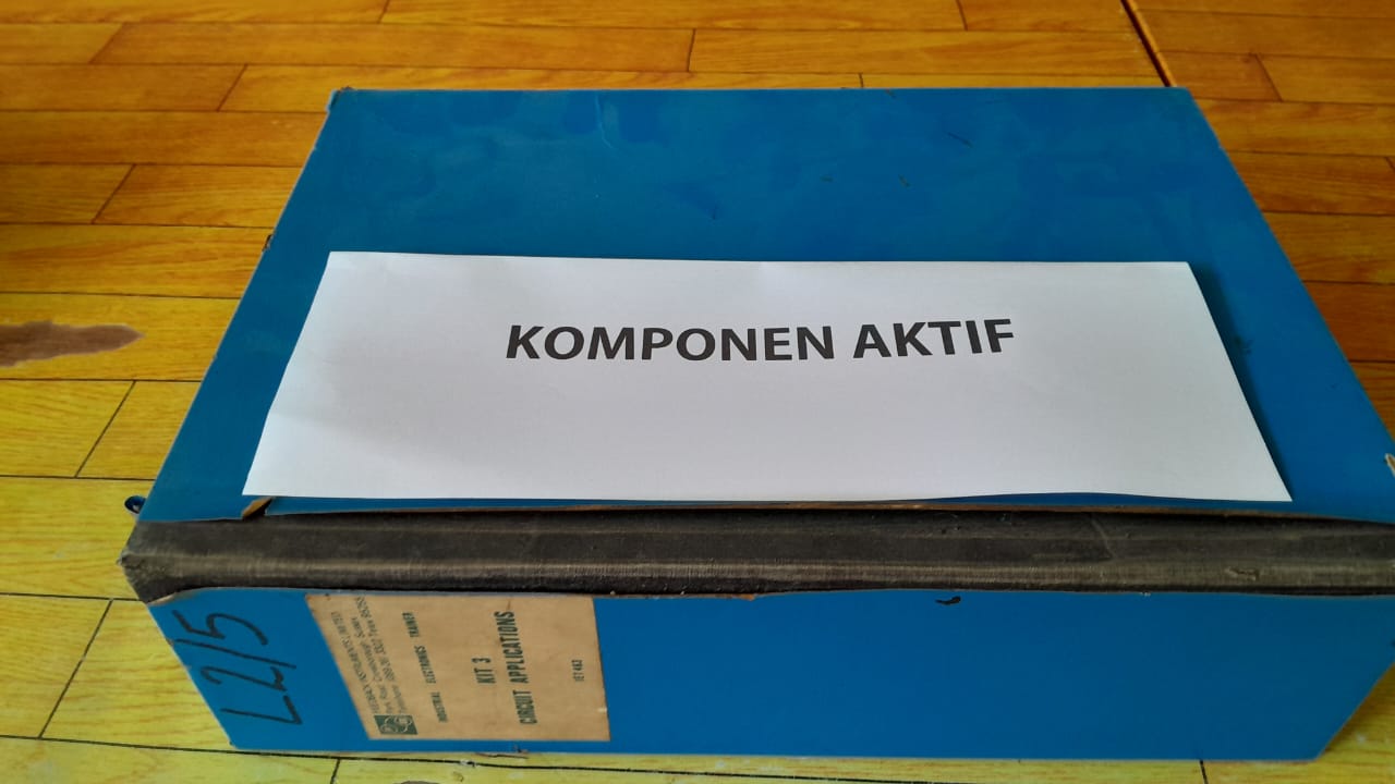KOMPONEN AKTIF